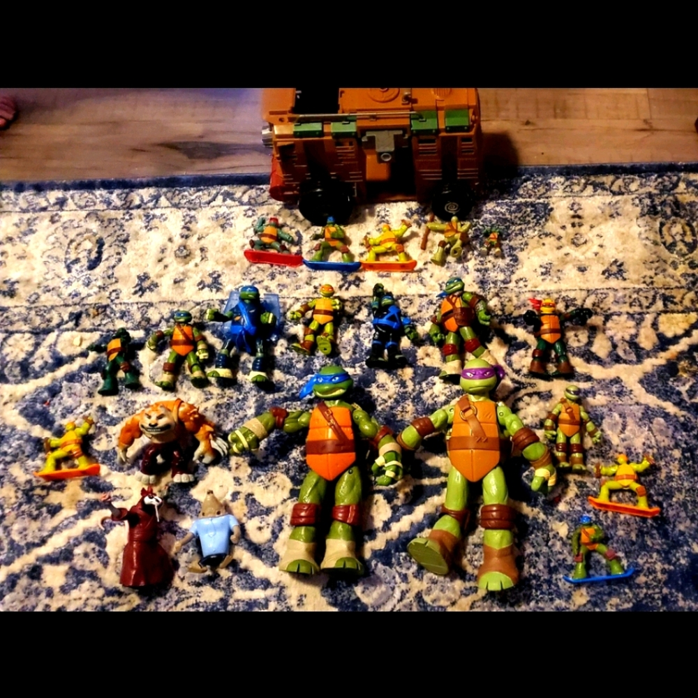 VINTAGE Teenage Mutant Ninja Turtles lot
